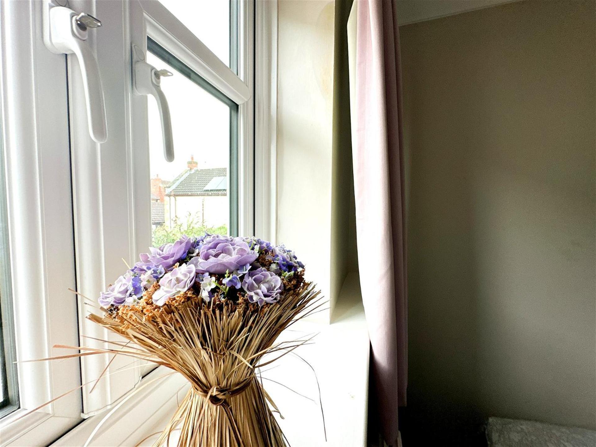 Country Cottage With Church View And Fireplace Near Leeds & York Exteriér fotografie